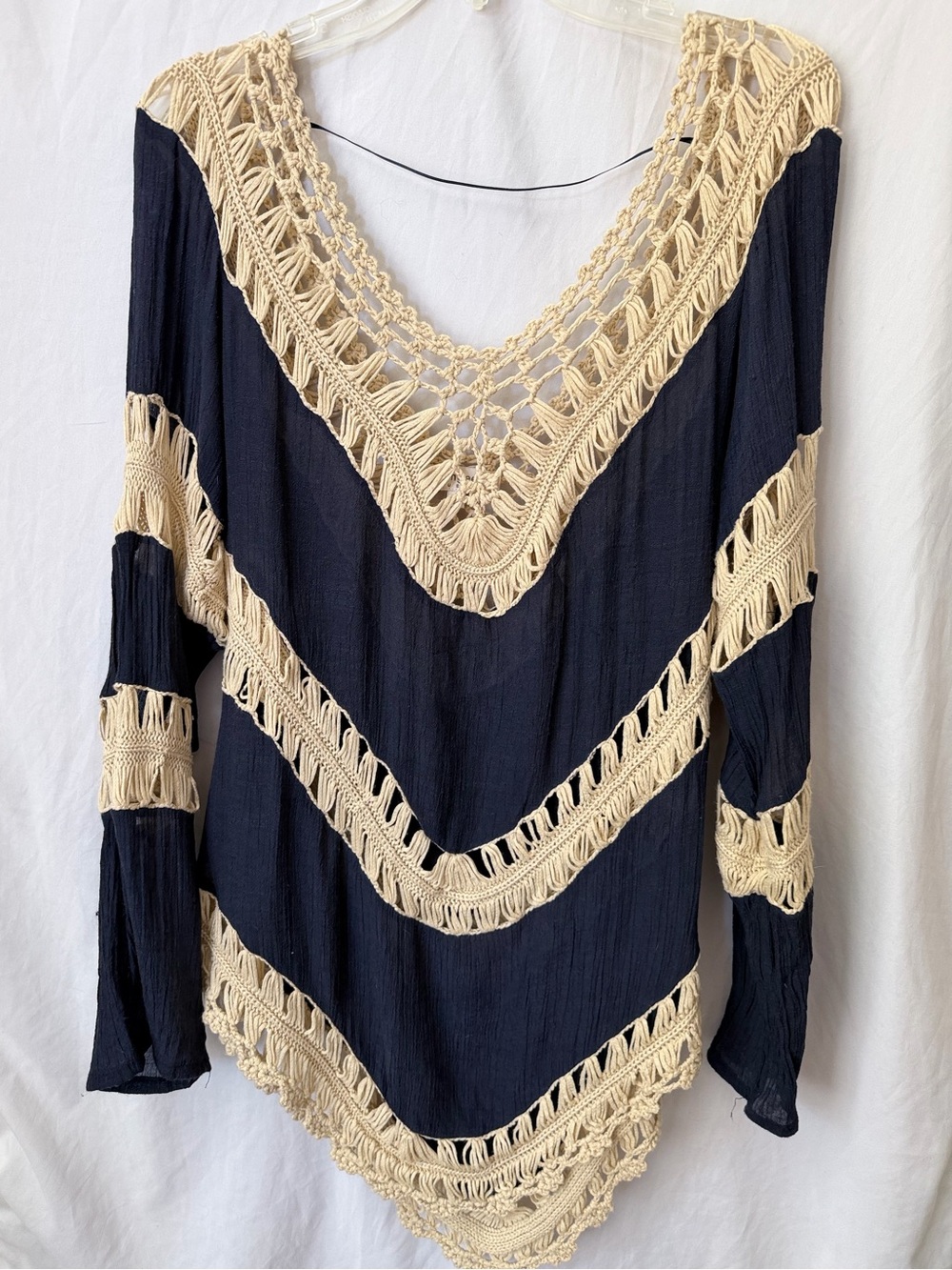 Umgee Navy Macrame Trim Blouse Cream Long Sleeve Size L